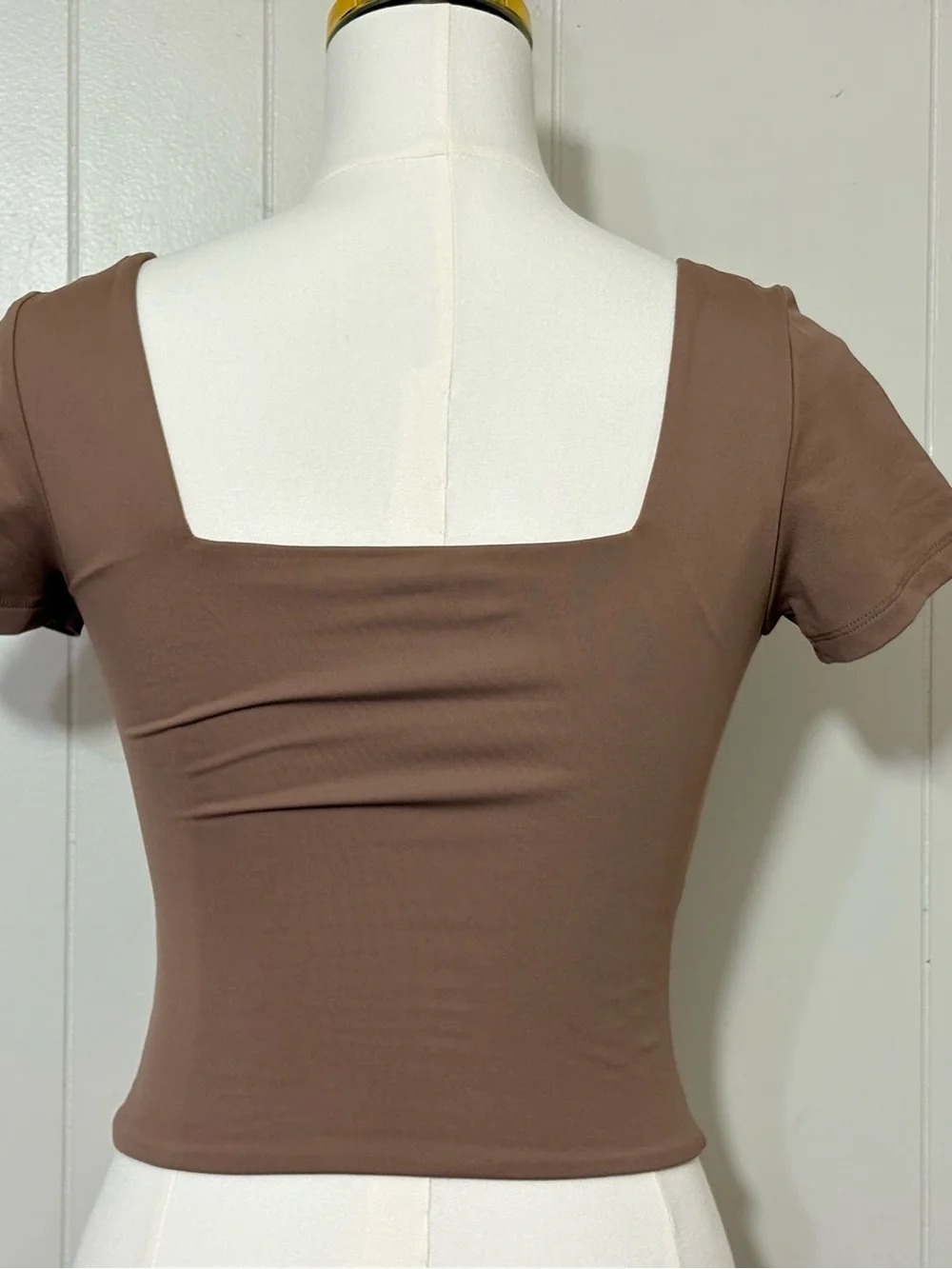Babaton Contour Square Neck T Shirt Brown Size S Fitted Short Sleeve